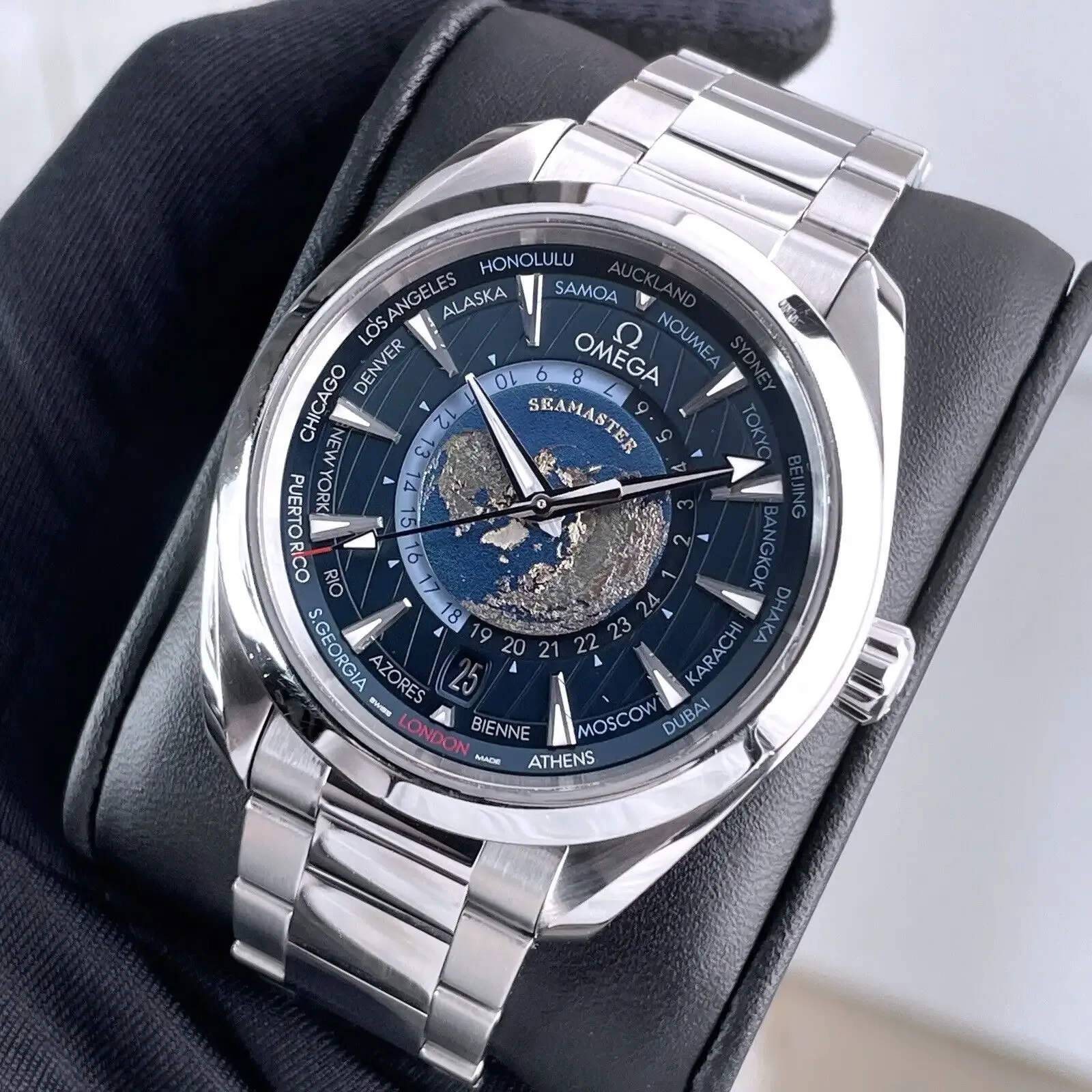Omega Seamaster Aqua Terra Men Automatic Blue Stainless Steel Watch O22010432203001