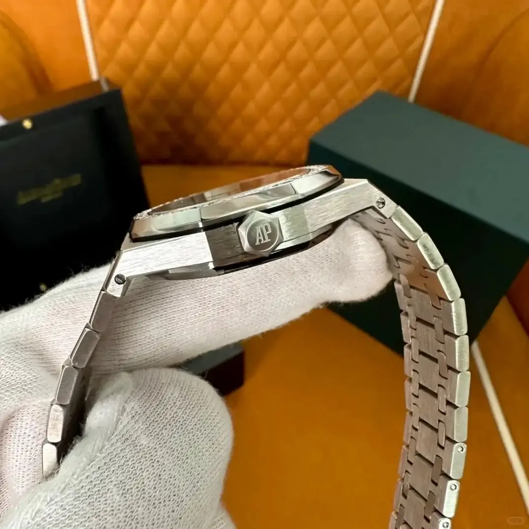 Audemars Piguet Royal Oak Selfwinding Black 15451ST.ZZ.1256ST.01