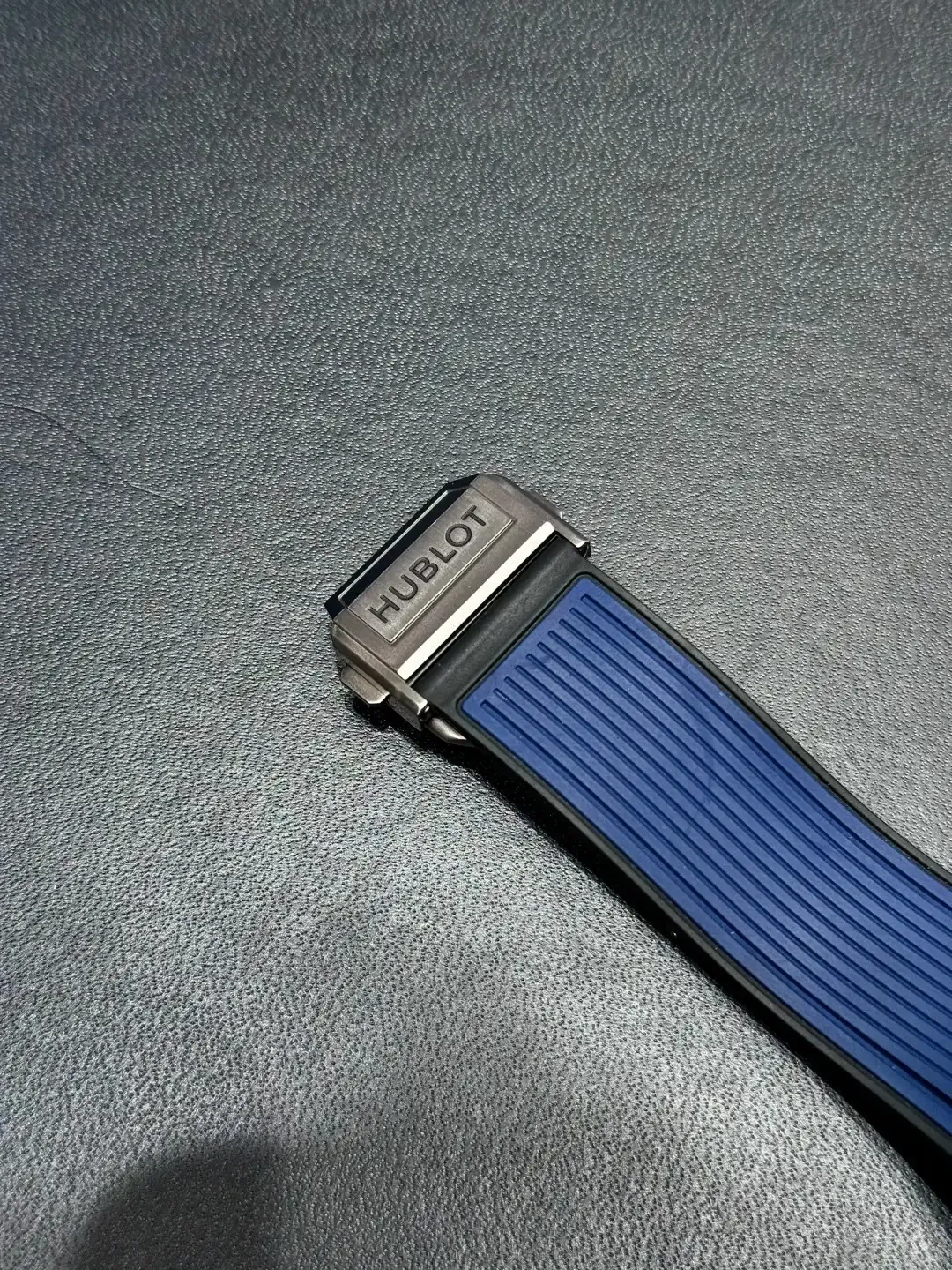 Hublot Spirit Of Big Bang Men Automatic Blue Rubber Watch 641.NX.7170.RX