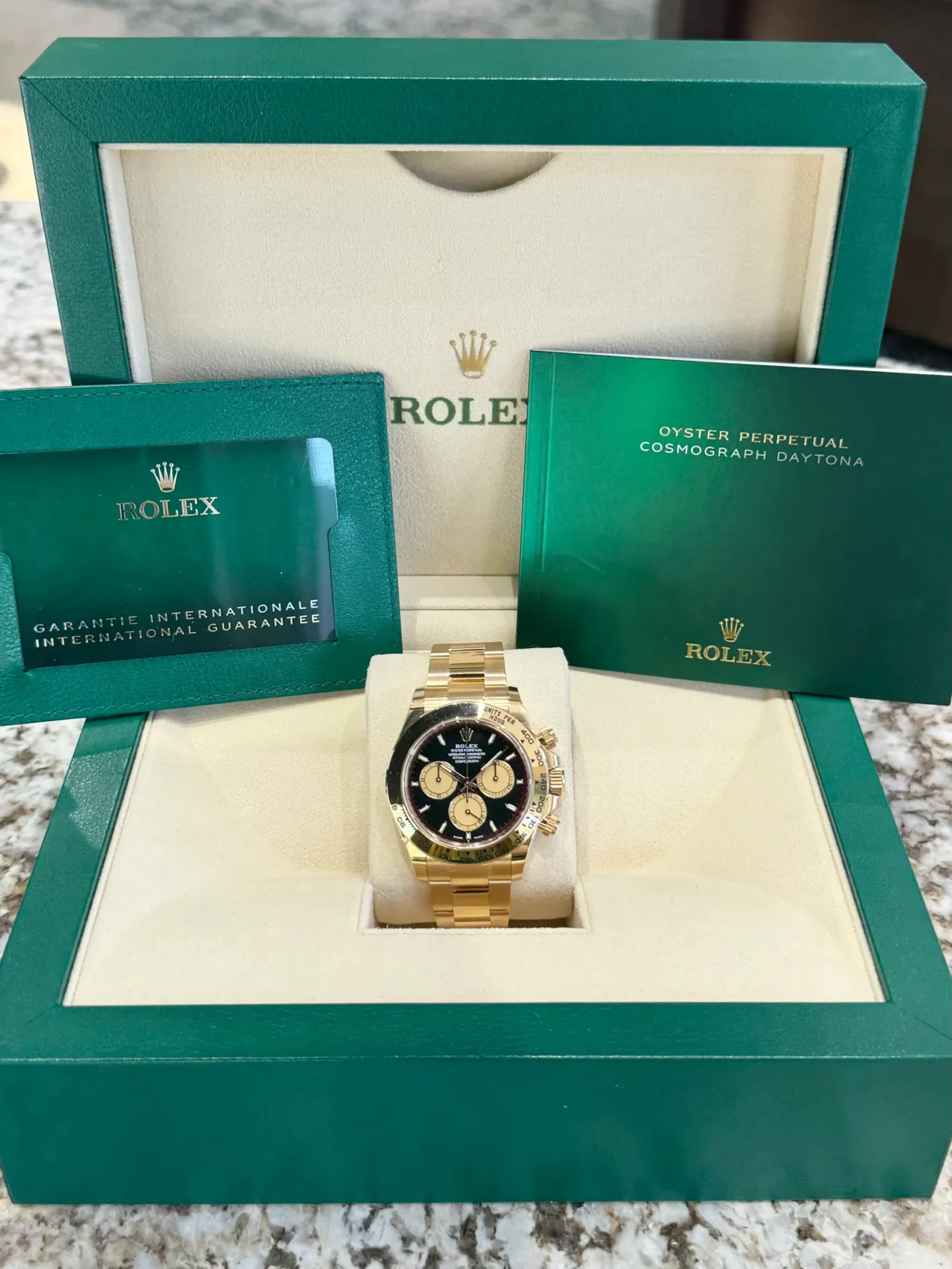 Superclone Rolex Daytona 40 mm Black Dial 126508