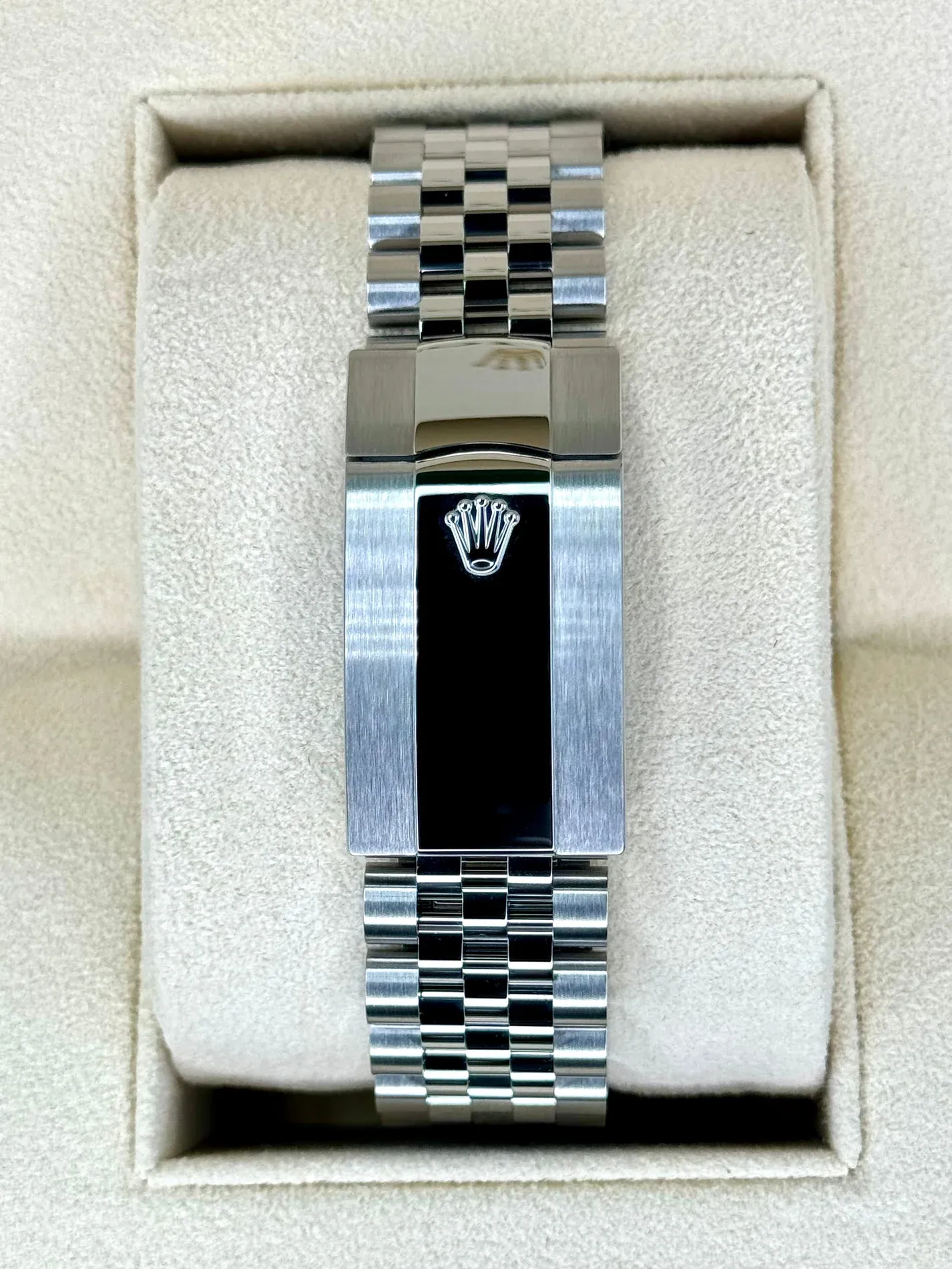 Superclone Rolex Sky-Dweller 42 mm Bright blue Dial 336934 Jubilee