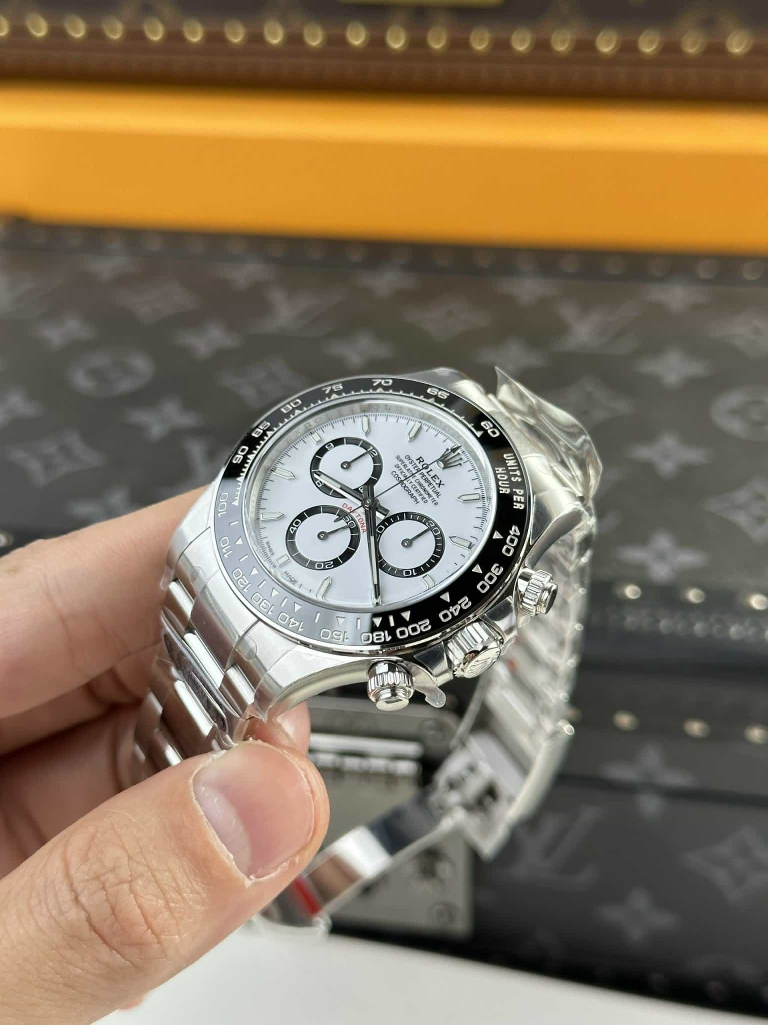 Superclone Rolex Daytona  Panda  40 mm White Dial 126500LN