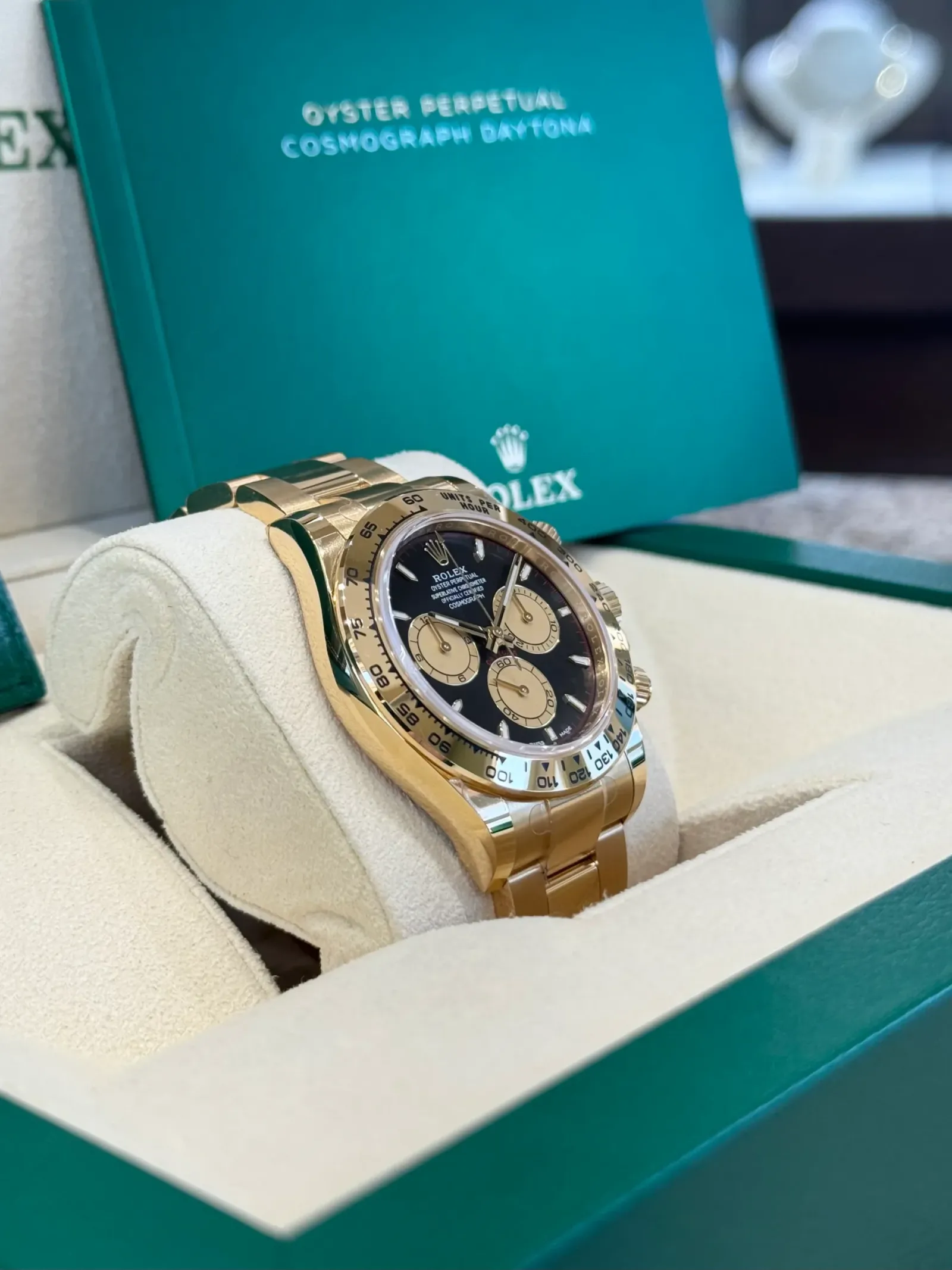 Superclone Rolex Daytona 40 mm Black Dial 126508