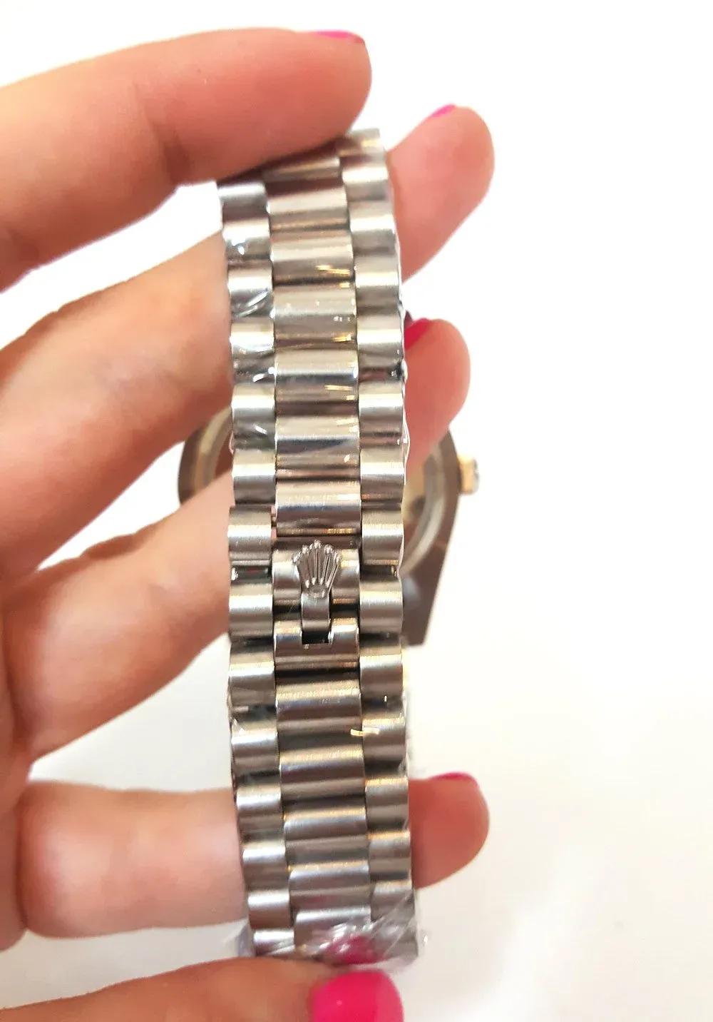 Rolex Day-Date 36mm Silver Dial 118346