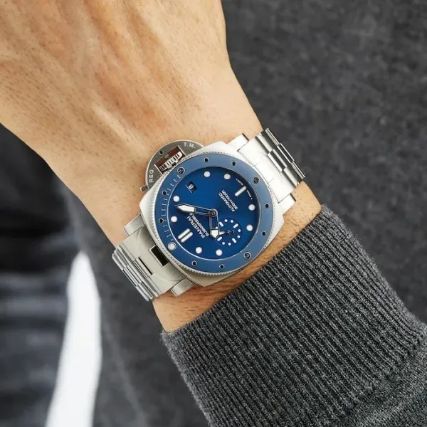Panerai Submersible Men Automatic Blue Stainless Steel Watch PAM01068