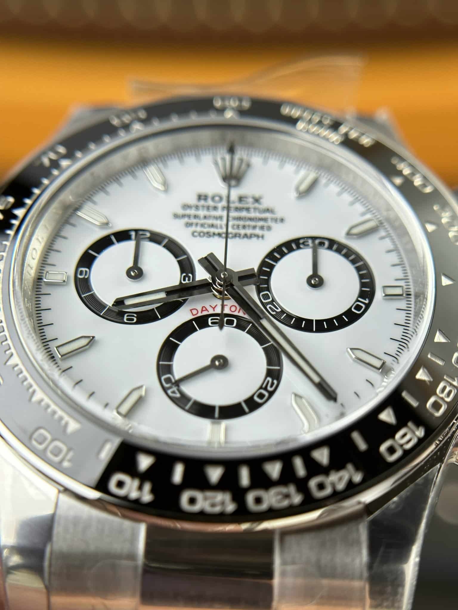 Superclone Rolex Daytona  Panda  40 mm White Dial 126500LN