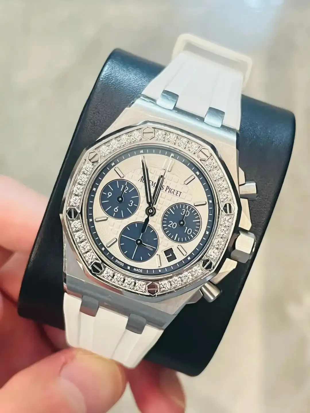 Audemars Piguet Royal Oak Offshore Selfwinding Chronograph Silver 26231ST.ZZ.D010CA.01