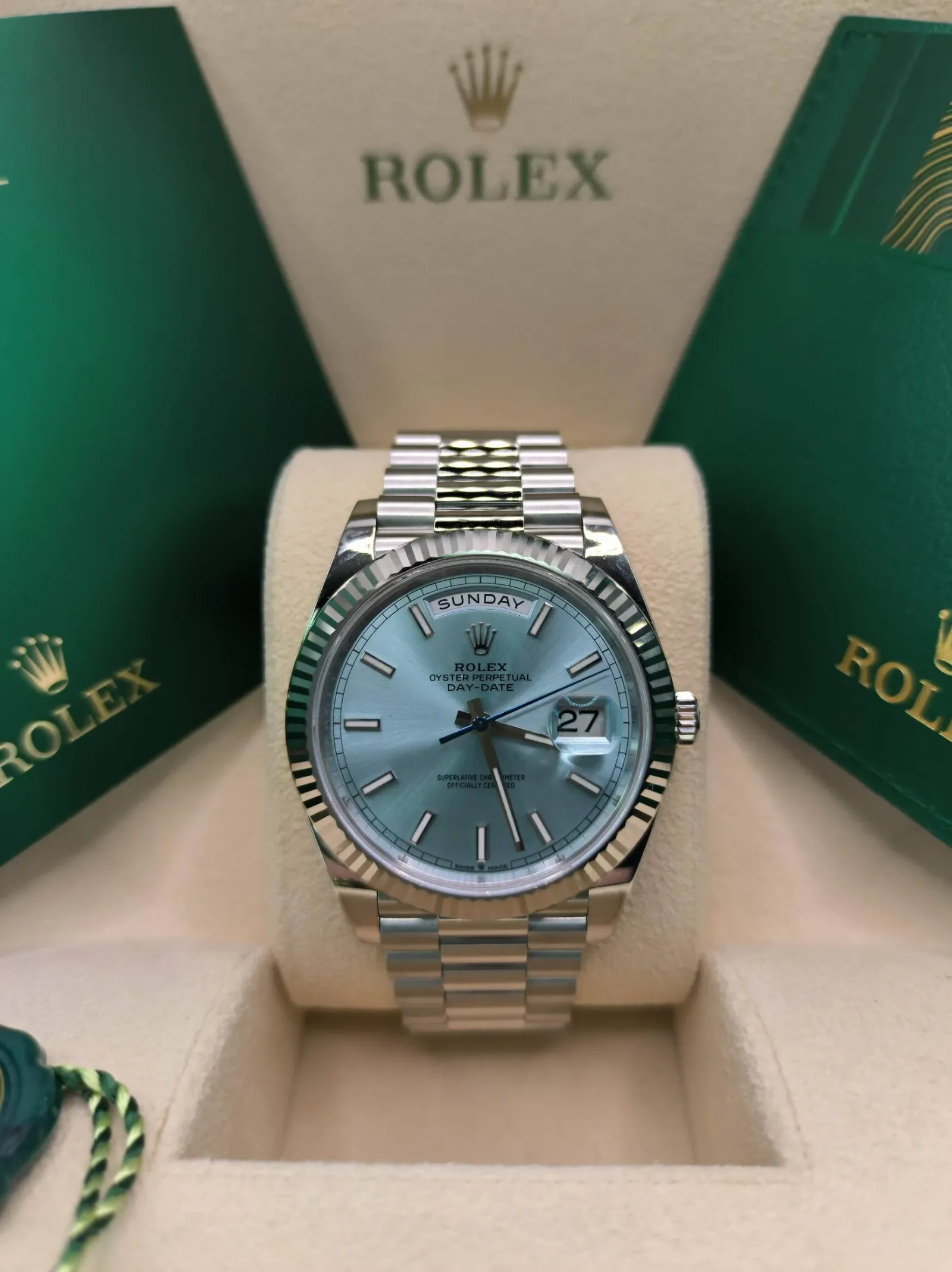 Superclone Rolex Day-Date 40 mm Ice blue Dial 228236