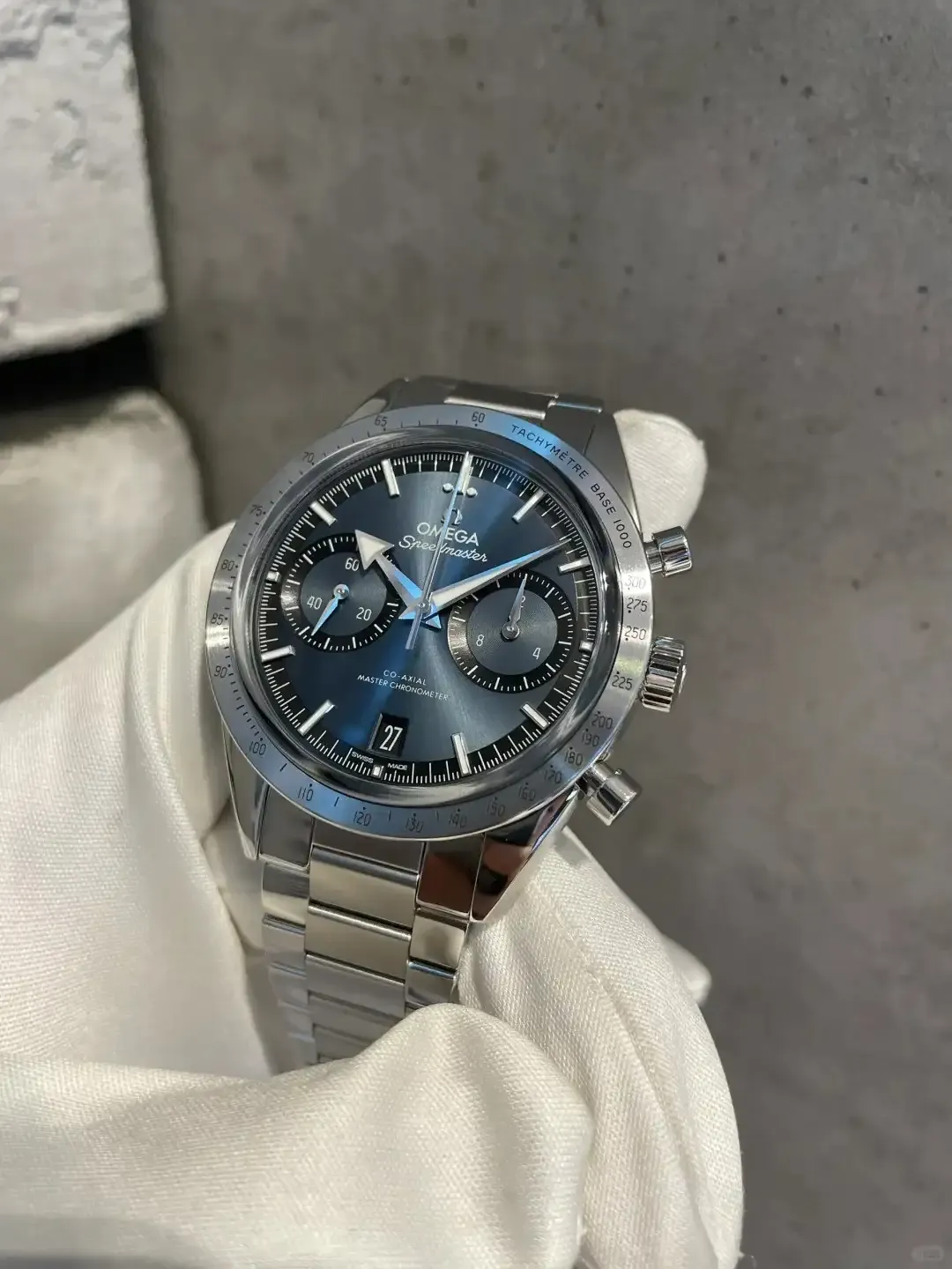 Omega Speedmaster Men Automatic Blue Stainless Steel Watch O33210415103001