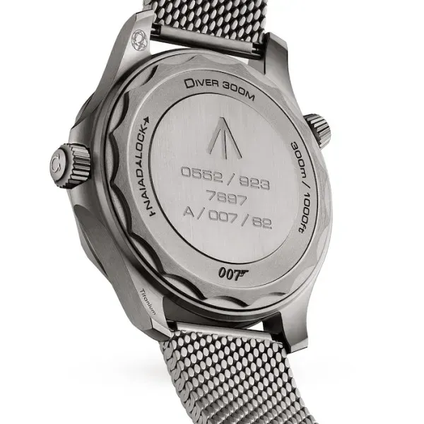 Omega Seamaster Men Automatic Black Titanium 007 Watch O21090422001001